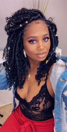 Bohemian Twist Black Women, Crochet Styles For Black Women, Bohemian Goddess Locs, Rubber Band Method, Bohemian Braided Hair, Faux Loc, Crochet Faux Locs, Faux Locks