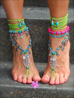 How To Make Barefooting Pretty with Bottomless Sandals | Barefoot and Paleo Beaded Barefoot Sandals, Crochet Barefoot Sandals, Barefoot Sandal, Crochet Sandals, Estilo Hippie, Hippie Girl, Kitchen Drawers, Foot Jewelry, Diy Shoes