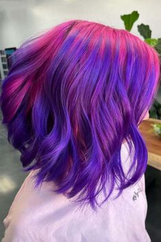 Sensational Pink Hair Ideas For A Spunky New Look ★ Purple Red Hair Color, Purple And Pink Hair, Red Purple Hair, Bright Purple Hair, Pink Short Hair, Pink Hair Ideas, Short Dyed Hair