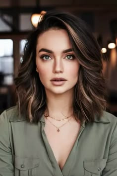 31 Magnificent Fall Highlights for Brunettes to Rock in 2024 Face Framing Highlights For Brunettes, Subtle Fall Hair Color For Brunettes, Brunette With Money Piece Medium Length, Dark Root Brown Balayage, Fall Hair Color For Dark Brunettes, Fall Brunette Highlights, Cool Tone Highlights On Dark Hair, Bayalage Brunette 2024