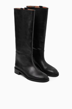 LEATHER RIDING BOOTS Riding Boot Outfits, Black Riding Boots, Leather Riding Boots, Quilted Bag, Mode Inspiration, Boots Outfit, Leather Working