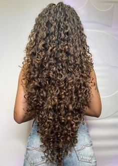 Long Natural Curly Hair, Curly Hair Care Routine, People Eater, Mixed Curly Hair, Curly Hair Photos