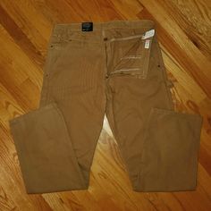 Nwt Relaxed Fit, Boot Bottoms, Camel Tan Durable Work Pants With Utility Loop And Dual Side Cargo Pants Pockets In Addition To Your Standard 5 Pocket Jeans. Brand New And Vintage! The Real Deal Authentic Dickies Pants. From A Pet And Smoke Free Home. #Carpenterpants #Vintagedickies #Workpants #Carpenterjeans #Cargojeans Casual Brown Bottoms With Standard Cut Leg, Casual Brown Regular Fit Pants, Brown Utility Jeans With Patch Pockets, Brown Denim Pants With Five Pockets, Brown Dickies Pants, Dickies 874 Brown, Non-stretch Brown Jeans With Pockets, Dickie Jeans, Flannel Lined Jeans