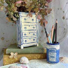 Maureen McAfee (@thou_art_momo) • Instagram photos and videos Japanese Stationery, Feeling Blue, Blue Ceramics, Hand Painted Ceramics, 3 D, Cool Art, Arts And Crafts, Stationery