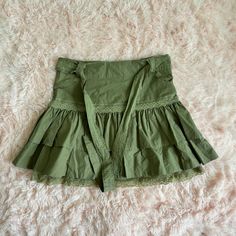 Brand New Fabric Belt W Lace Detail Included Zip Up On The Side Fits Size S-M Measurements Upon Request! Y2k Skirt, Green Mini Skirt, Layered Skirt, Fabric Belt, Green Skirt, On The Side, Lace Detail, Lace Skirt, Stylish Outfits