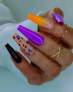 Gearbeitet mit den Produkten von von Fingerspitzengefühl Dip Ideas, Unghie Nail Art, 2024 Nails, Nail Dip, Long Acrylic, Metallic Nails, Hot Nails