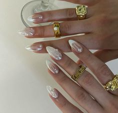 Create a Summer Nail Look: Free Beginners Guide Euro Summer Nails 2024, Tulum Nail Ideas, Basic Nail Ideas Simple, Glazed Nails Almond, Europe Nails Design, Basic Nails Almond, Nude Simple Nails, Euro Summer Nails, Neutral Beach Nails