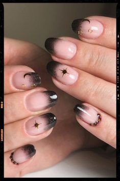 Nails Black Nail Designs Witchy, Ren Fest Nails, Goth Acrylic Nails Short, Witchy Ombre Nails, Black Witchy Nails Almond, Cute Witch Nails, Goth Nail Inspiration, At Home Nails Designs