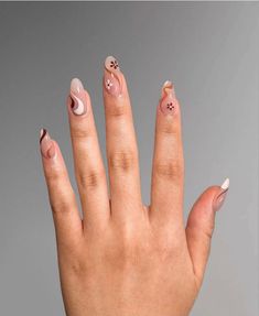 Nail Designs For Fall, Trendy Nail Designs, Nail Designs Pictures, Autumn Design, Trendy Nail, Trendy Nail Design, Fall Nail Colors, Shades Of Brown, Minimalist Nails