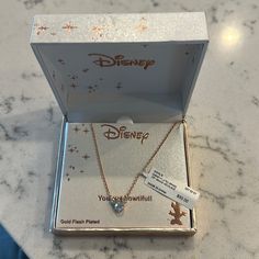 Nwt Disney Plated Brass Cry Minnie Necklace Disney Codes, Disney Princess Necklace, Disney Princess Jewelry, Disney Plates, Disney Gold, Princess Jewelry, Princess Necklace, Kids Party Games, Girly Shoes