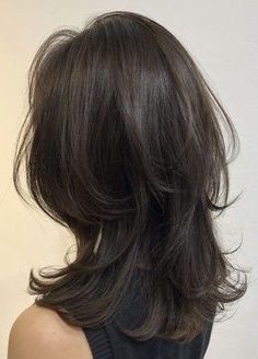 Goth Hairstyles, Hairstyles Wavy, Smink Inspiration, Bangs Short, Hairstyles Women, Women's Hairstyles, Hair Stylies, Haircuts For Medium Hair, Haircuts Straight Hair