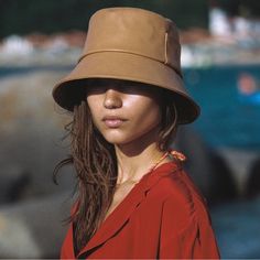 Nwt Lack Of Color Wave Bucket Hat In Tan Vegan Leather Size S/M 55-57 Cm. Up Your Street Style Game With Our Vegan Leather Bucket. Effortless, Sun-Safe, And Faux In All The Best Ways. Pu Vegan Leather Bucket Hat In Tan Featuring Small Side Pocket Brim Measures 7.5 Cm / 2.95" This Hat Is Accredited With A Upf Rating 50+ (Australian Tested) Designed For A Relaxed Fit, Our Buckets Should Be Comfortable For Wearer And Snug In Fit (But Not Too Tight), Depending On How You Like To Wear Your Hats. S/M Suitable For 55-57 Cm. M/L Suitable For 57.5-58 Cm. L/Xl Suitable For 59-61 Cm. Lack Of Color Hats Are Crafted From A Variety Of High-Quality Materials Sourced From Around The World And Designed T Loc Hat, Loc Tips, Lack Of Color Hat, Leather Bucket Hat, Rancher Hat, Lack Of Color, Body Stickers, Color Wave, Vintage Ribbon