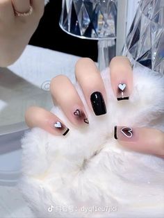 Kpop Acrylic Nails, Nail Han Quoc, Clear Glitter Nails, Army Nails, Cute Simple Nails, Nail Trend, Beauty Nails Design, Blush Nails, Pretty Gel Nails