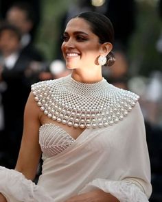 Party wear blouse Designer Pearl cape/Pearl Necklace Poncho for Blouse Gown Saree Dresses Cocktail Party Wedding Indian Bridal Sari Choli Crop Top  choli blosue  party wear blouse  beaded pocho  can be wear on gown and saree Depeeka Padukone Saree, Deepika Cannes, Depeeka Padukone, Pearl Cape, Deepika Padukone Saree, Bollywood Night, Gown Saree, Pearl Blouse, Ethenic Wear