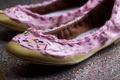 Sweet Kicks // Cupcakes, Cupcake Shoes, Dessert Shoes, Handmade, Kawaii, Pastel Goth, Pink Frosting, Custom Shoes, Clay Sprinkles, Donut Donut Costume, Shoe Cupcakes, Halloween Donuts, Pink Frosting, Pastel Goth, Custom Shoes, Etsy Store, Sandals, Trending Outfits