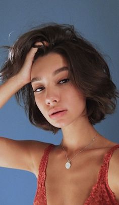 Top 50 Short Bob Hairstyles for Women in 2024 (Detailed Gallery + Video) | 50 Stunning Short Bob Hairstyles for Women Trending in 2024 | Aesthetic Women's Hairstyles & Haircut Inspo Above Shoulder Hair, Peinados Hair Styles, Stacked Bob, Bob Cuts, Crop Hair, Textured Bob, Short Brown Hair, Asian Short Hair, Natural Gray Hair