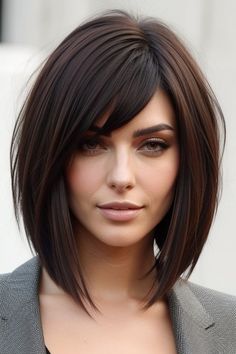 25+ Cutest Hairstyles For Women: Ideas For Any Occasion In 2025 » Hairlogs Short Hairstyle Women Oblong Face, 2924 Hair Trends, Edgy Stacked Bob, Long Bob Con Flequillo, Angled Bob Haircuts Medium, Haircut Short Women, New Haircut For Women, 2025 Hair Trends For Women, 2025 Hairstyles