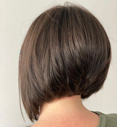 Extreme Lob Haircut, Inverted Bob Hairstyles For Fine Hair Over 50, Aline Bob Back View, Graduate Bob Haircut, Bob Long In Front Short In Back, Short Graduated Bob Hairstyles, Stacked Bob Hairstyles With Bangs, Layered Angled Bob Hairstyles, Inverted Bobs For Fine Hair