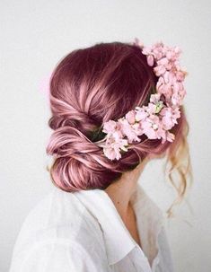 Ombré hair rose Trendy We Fryzurach, Scene Girl, Pastel Pink Hair, Look Rose, Flowers In Her Hair, Hair Chalk, Spring Hair Color