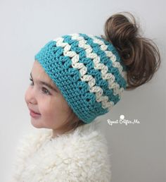 messybunhat7 Crochet Messy Bun Hat Pattern Free, Messy Bun Hats, Messy Bun Hat Crochet Pattern, Bun Hat Crochet Pattern, Crocheted Beanies, Crochet Bun Hat, Messy Bun Hat Pattern, Ponytail Hat Crochet, Messy Bun Hat Crochet