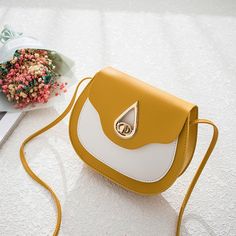 Brand Name: dawndessloShape: FLAPPlace Of Origin: HE BEI ?ProvinceHandbags Type: Shoulder BagsTypes of bags: Shoulder BagsOrigin: CN(Origin)Main Material: PUClosure Type: zipperHardness: SOFTExterior: NONEStyle: FashionLining Material: PolyesterOccasion: VersatileGender: WOMENPattern Type: SolidNumber of Handles/Straps: SingleInterior: Cell Phone PocketDecoration: LOCKItem Type: HandbagsType1: Women Shoulder BagType2: Crossbody for bag 2019 Black School Bags, Black Gift Bags, Essential Oil Bag, Oil Bag, Purple Gift, Yellow Handbag, Green Handbag, Red Handbag, White Handbag