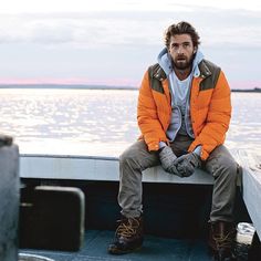 Scott Speedman, A Well Traveled Woman, Mens Rugged, Mens Fashion Rugged, Rugged Style, Bean Boots, Man Up, Komplette Outfits