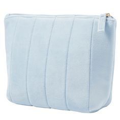 Ulta Beauty Cosmetic Pouch. Shade: Light Blue With Inner Blue Lining. Photos For Description. Brand New & Never Used. Blue Cosmetic, Beauty Bags, Ulta Beauty Makeup, Leather Cosmetic Bag, Leather Makeup Bag, Pink Cosmetics, Pink Sparkly, Beauty Case, Blue Makeup