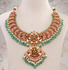 Gold Ruby Necklace, South Indian Bridal Jewellery, Blouse Works, Short Necklaces, Bridal Attire, Fancy Jewelry Necklace, Gold Jewellry, Kundan Jewelry, Gold Wedding Jewelry