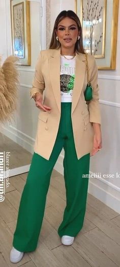 Stylish Work Outfits, Sport Chic, Green Pants, Fashion Mode