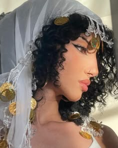 Traditional Arabic Makeup, Middle Eastern Side Profile, Middle East Hairstyles, Egyptian Hairstyles Modern, Middle Eastern Women Fashion, Egyptian Inspired Makeup, Egyptian Face Claim, Middle Eastern Nose, Middle Eastern Hairstyles