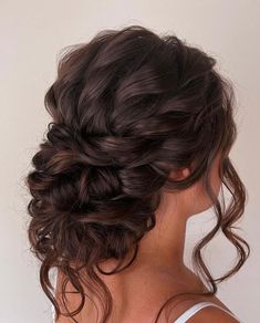 Romantic Curled Bun Updo Messy Hair Updo, Formal Hairstyles For Long Hair, Long Hair Updo, Wedding Hair And Makeup, Bride Hairstyles, Perfect Hair, Bridesmaid Hair