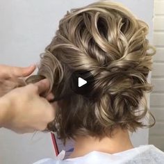 Short Bob Updo, Upstyles For Short Hair, Mother Of The Bride Hair Short, Prom Hair Inspo, Short Curly Hair Updo, Bob Updo Hairstyles, Mother Of The Groom Hairstyles