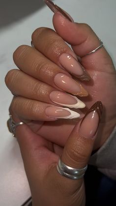 🤎 🤎 🤎 🤎 🤎 🤎 #brownnails #fallnails #fallcolors #chromenails #fallnails🍁🍂 #sweaternails #classynails #christmasnails #xlnails #sdnailartist… | Instagram Aesthetic Nails For Dark Skin, Brown On Brown Nails, Natural Thanksgiving Nails, Dark Skinned Nails, Squiggly French Tip Nails, Almond Nails November, Almond Nails Dark Skin, Brown Holiday Nails, Oval Shaped Acrylic Nails