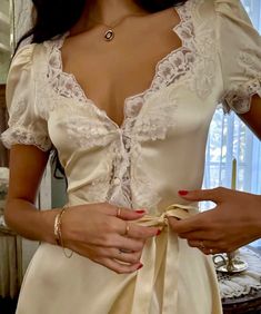 Amara Rossi, White Dress Fashion, Edit Aesthetic, Aesthetic Pinterest, Looks Style, Style Outfits, Dress Fashion, Look Cool, Classy Outfits