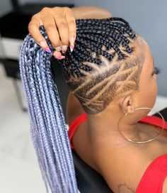 Box Braids Shaved Sides, Braids Boxbraids, Braids With Shaved Sides, Individual Braids, Shaved Side Hairstyles, Shaved Hair Designs, Crochet Box Braids, Single Braids, Bob Braids