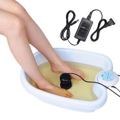 This Sore Foot Soaking Foot Spa Tub Basin System is benefit for soaking your soreness foot. High quality array, made of stainless steel and ABS plastic can be used for 50-60 sessions. Enjoy Foot SPA with TheLAShop ionic foot bath machine kit at home even in travelling. Features: 30 minutes pre-programmed setting, you just need to press the on/off button on control panel 6 indicator lights for showing different treatment time High quality arrays with 10 stainless steel coils - more durable and ef Ionic Foot Bath, Bath Detox, Home Beauty Salon, Detox Kur, Detox Bath, Massage Machine, Foot Soak, Foot Spa, Spa Tub