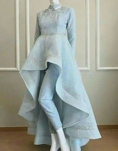 Designer Dresses Elegant, Party Wear Frocks, डिजाइनर कपड़े, Baju Kahwin, Majlis Perkahwinan, Gaun Fashion, Pakistani Dresses Casual, Long Dress Design, Idee Cosplay