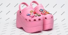 100 Perfect High Heels Crocs Ideas in 2023 Balenciaga Crocs, Sepatu Platform, Ugly Fashion, Platform Crocs, Hak Tinggi, High Heel Sandals Platform, Ugly Outfits, Rubber Clogs