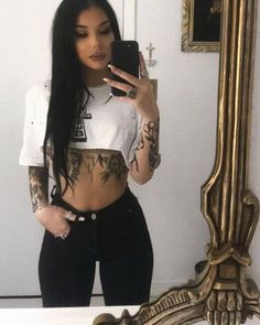 Tattoos On Breast, Girls Tattoo Sleeve, Tattoo Arm Ideas, Tattoo Arm Sleeve, Tattoo Ankle, Girls Tattoos, Tattoos Hand, Chola Girl, Girls Tattoo