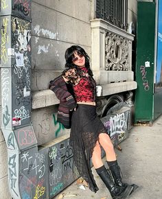 nathsrojas Long Skirt Rave Outfit, Long Back Skirt Outfits, Boho Aesthetic Outfit Winter, Outfits With Lace Tights, Black Lace Outfits, 90s Grunge Outfits Punk Rock, Minga London Outfits, Concert Outfit Punk, Alt Rock Concert Outfit