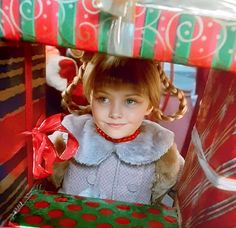 Cindy Lou Who Aesthetic, Scrapbooking Pictures, Oz Movie, Cindy Lou Who, Christmas Pops, Christmas Board, White Pictures