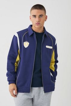 Relive your high school days with a varsity jacket. Bring out your sporty side with a men’s varsity jacket from the BoohooMAN range. Whether you follow baseball, football or just want to channel high school jock vibes, a varsity jacket is perfect for adding a small amount of bulk without losing shape or silhouette. Choose your team colours, go for a stylish block colour with contrast trim or choose a classic black and white pin stripe with applique features. Our varsity jackets are versatile enough to wear day or night and look great with jeans, white cargos, or even shorts and crew socks. Style: Harrington JacketDesign: StarFabric: BrushbackLength: RegularNeckline: Zip NeckSleeve Length: Long Sleeve White Cargos, Socks Style, Coach Jackets, Gym Jacket, Plus Size Joggers, Suits Prom, Borg Jacket, Football Jackets, Seasonal Wardrobe