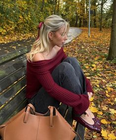 Inexpensive Clothes, Casual Chique, Autumn Fits, Neue Outfits, Looks Street Style, Off Shoulder Sweater, Mode Inspo