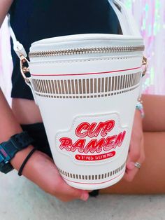 Yummy Cup of Ramen Noodle Handbag - The Floratory Cup Of Ramen, Real Ramen, Funny Purses, Cup Ramen, Funky Purses, Jelly Purse, Ramen Noodle Soup, Unique Tote Bag, Ramen Noodle