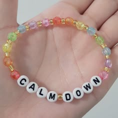 T Swizzle Bracelet, Friendship Bracelets Taylor Swift Ideas, Eras Tour Friendship Bracelet Ideas, Ts Bracelet Ideas, Taylor Swift Bracelets Ideas, Eras Bracelet Ideas, Friendship Bracelets Taylor Swift, Swift Bracelet, Eras Bracelets