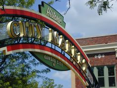 the entrance sign to city winery and kansas city