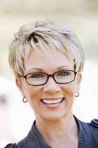 50 Mind-Blowing Short Hairstyles for Short Lover Feathered Haircuts, Woman With Glasses, Trendy We Fryzurach, Modern Short Hairstyles, Hairstyles With Glasses, Best Short Haircuts, Very Short Hair, Haircut For Older Women