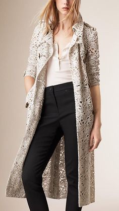 White Slim Fit Macramé Lace Trench Coat - Image 1 Jaket Crochet, Burberry Trenchcoat, Lace Coat, Trench Coat Outfit, Lace Blazer, Burberry Prorsum, British Outfits, Lace Jacket, Print Coat