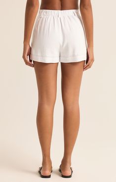 Elevate your casual look with this chic linen short. Dressed up or down, this short features side seam pockets and belt loops for comfort and easy styling. Fitted Linen Shorts For Vacation, Chic Linen Shorts For Daywear, Chic Linen Shorts With Relaxed Fit, Chic Relaxed Fit Linen Shorts, Comfy Travel Outfit, Comfy Travel, Lounge Bra, Maxi Tops, Knit Denim