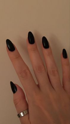 Rounded Acrylic Nails, Black Almond Nails, Almond Acrylic Nails, Soft Nails, Oval Nails, Girls Nails, Prom Nails